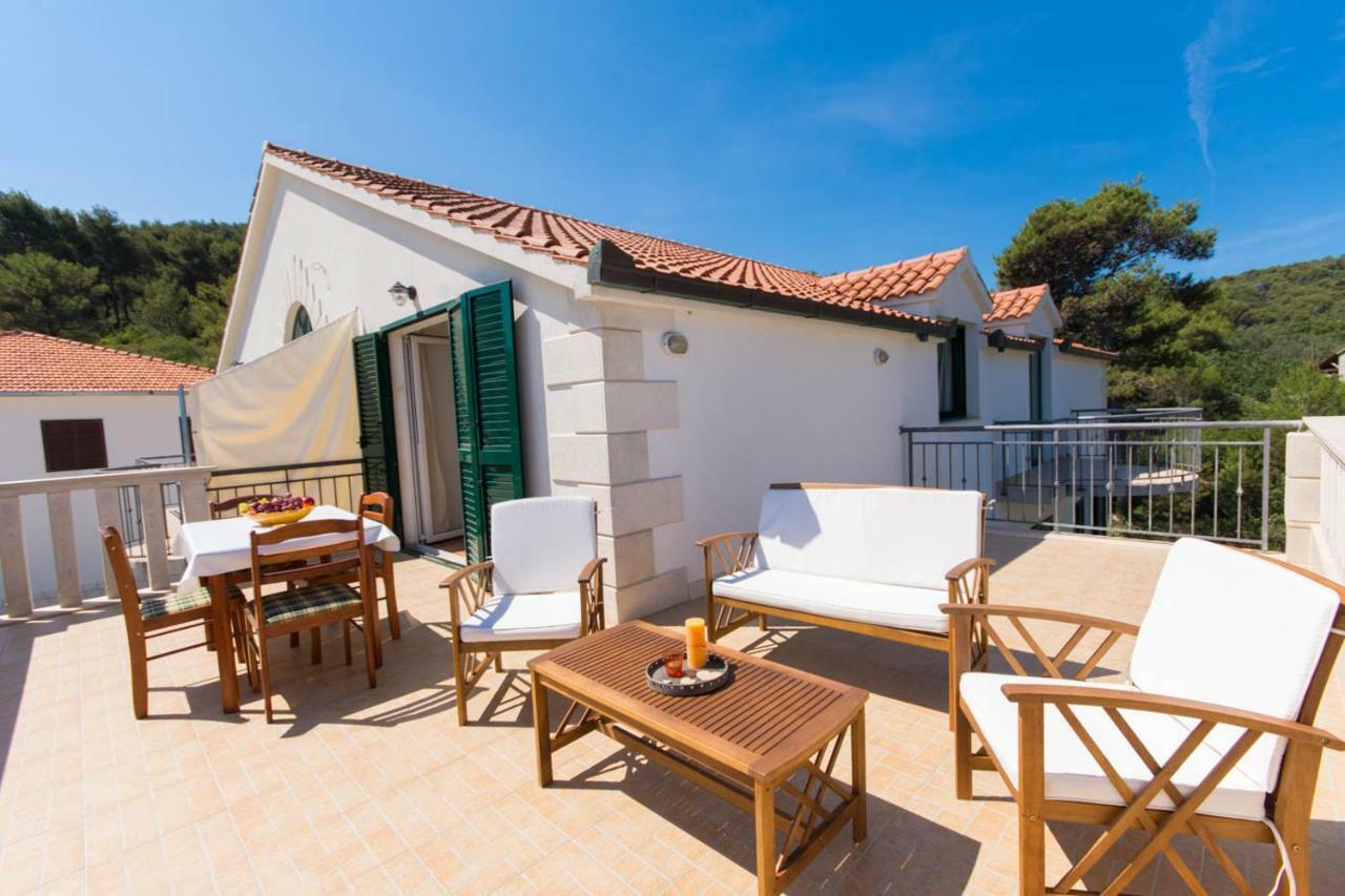 Guesthouse Vakans Slatine Exterior foto